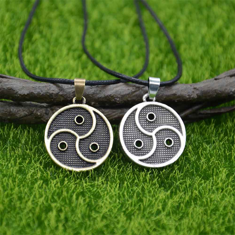 Bdsm Logo Quốc Huy Charm Mặt D - đánh giá và giá Ethnic Fashion Logo