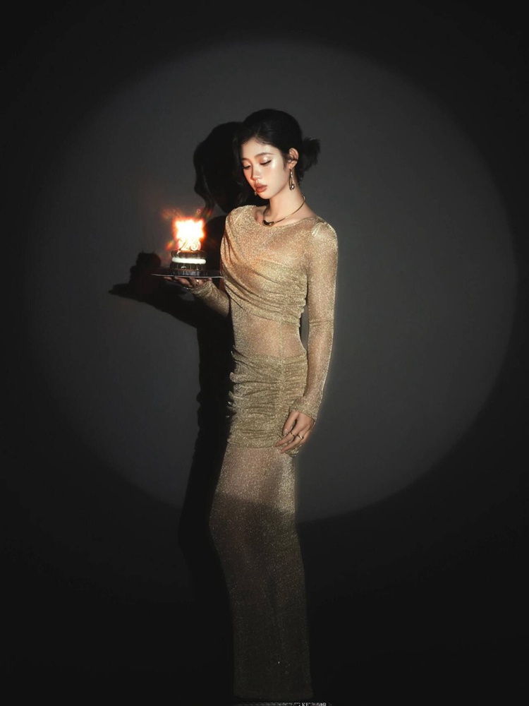 Personal Portrait Image Photo  - đánh giá và giá Ethnic Fashion Magazine